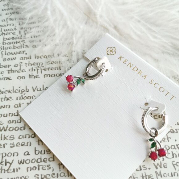 Kendra Scott Cherry Berry Kyocera Opal Silver Earring - Picture 3 of 4